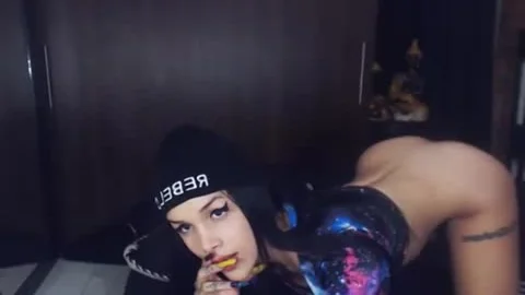 Sara Salazar large cock ladyman Show
