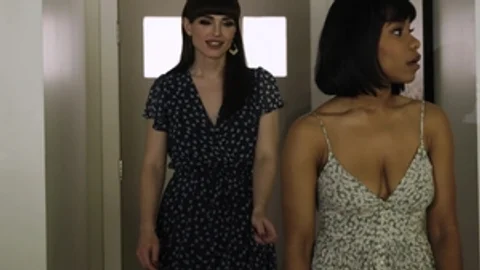 Transsensual - Pale Jenna Foxx fetish sucking cock outdoors