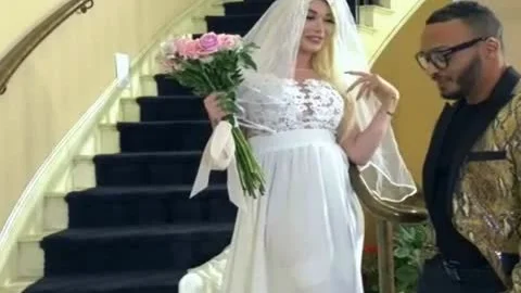 new Bride receives A oral From Hubby