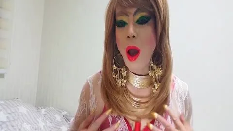 Sissy Niclo sleazy Makeup Green Eye Makeup